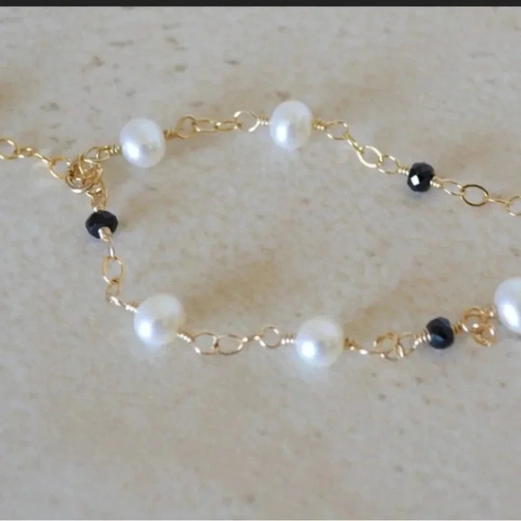 Black Spinel,Pearls,Tin Cup Style Bracelet,Black And White Minimalists bracelet - Picture 3 of 4